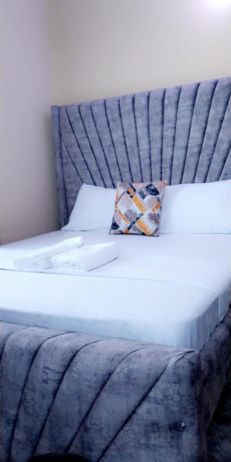 Lux Suites Bamburi Furnished Apartments Exterior photo